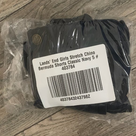 NWT LANDS' END GIRLS STRETCH CHINO BERMUDA SHORTS CLASSIC NAVY 5 - Picture 3 of 5